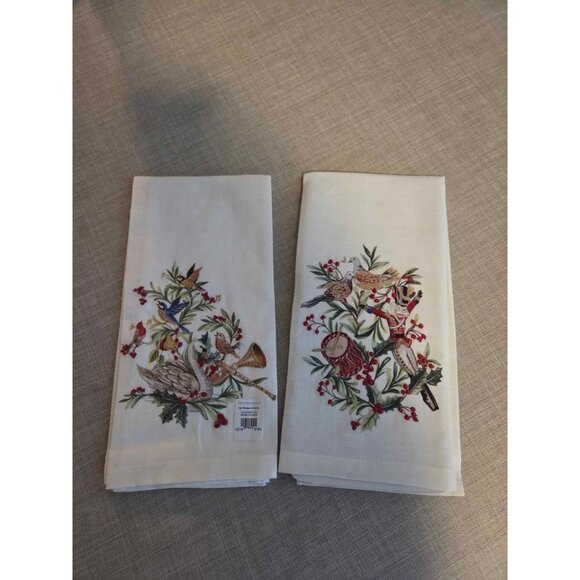 Pottery Barn 2 Guest Bath Towels - Picture 2 of 4